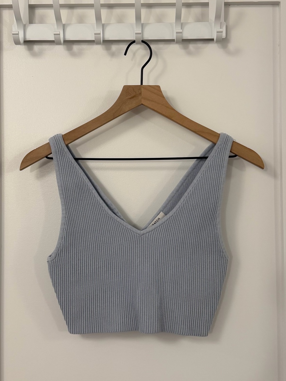 Aritzia Sculpt Knit Cropped Tank